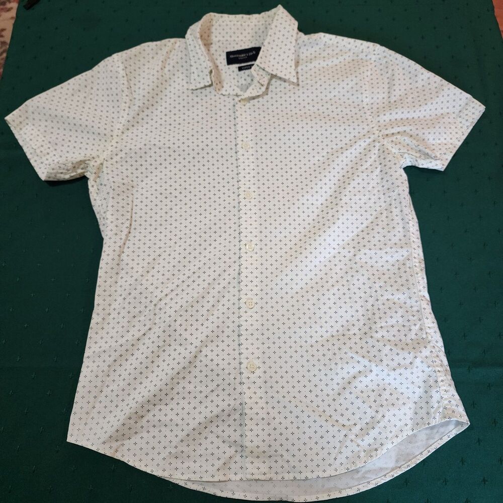 Abercrombie Fitch Men's XS Short Sleeve Button-Front Shirt w/ Geometric Pattern